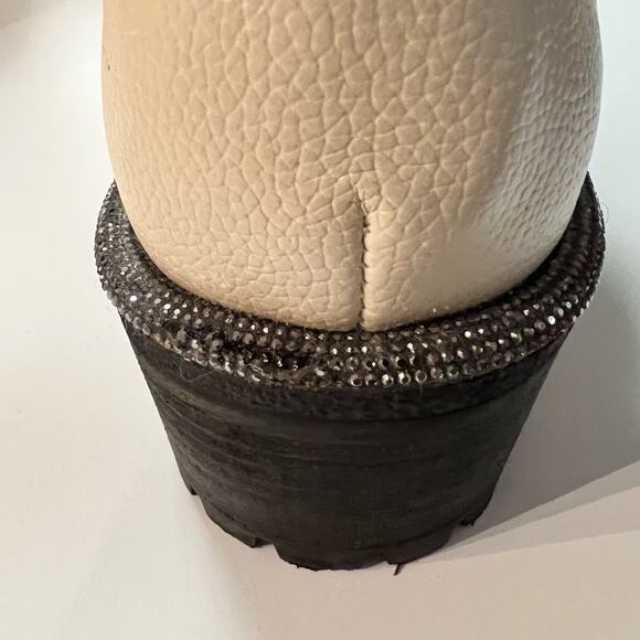 Kenneth Cole Reaction Women's Boots Size 9 Ivory Tate Biker Jewel Faux Leather - Picture 13 of 13